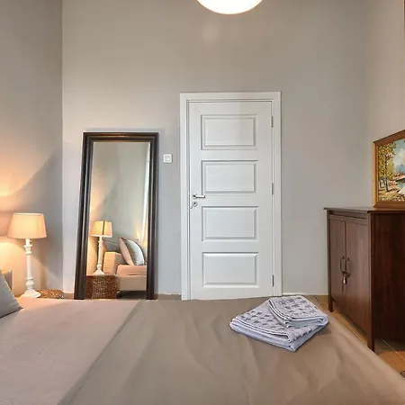 Appartement Downtown I *